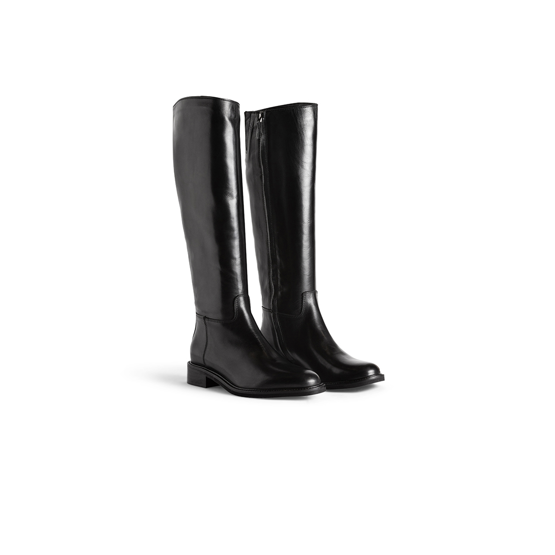 Women's Classic Boots in Leather