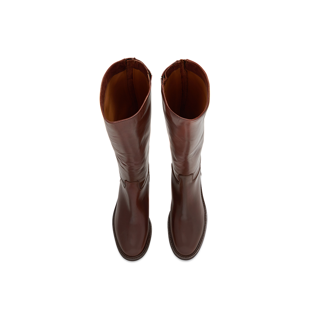 Women's classic boots with back zip - Image 4