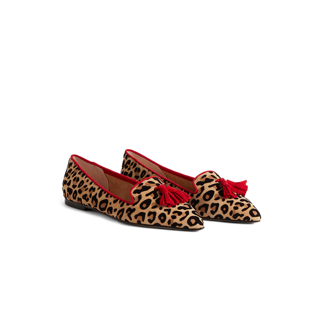 Women's Pointed Toe Loafers with Tassels