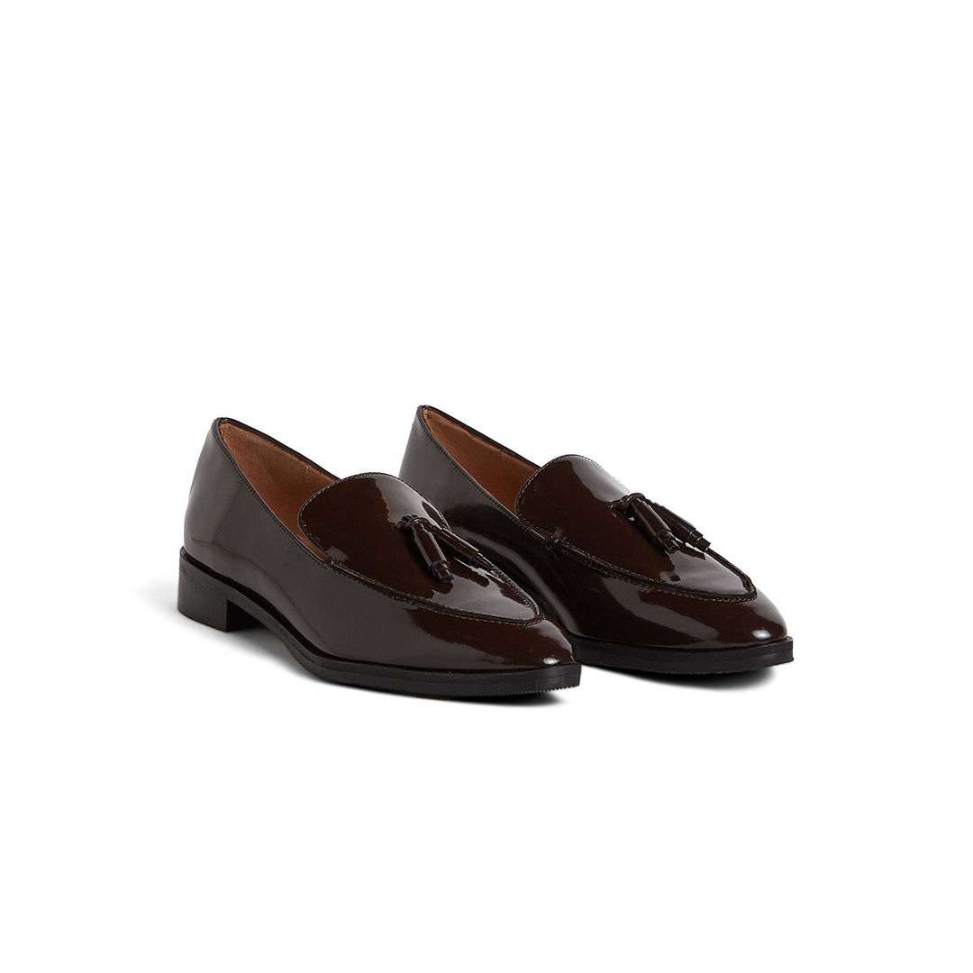 Women's Pointed Toe Loafers with Tassels